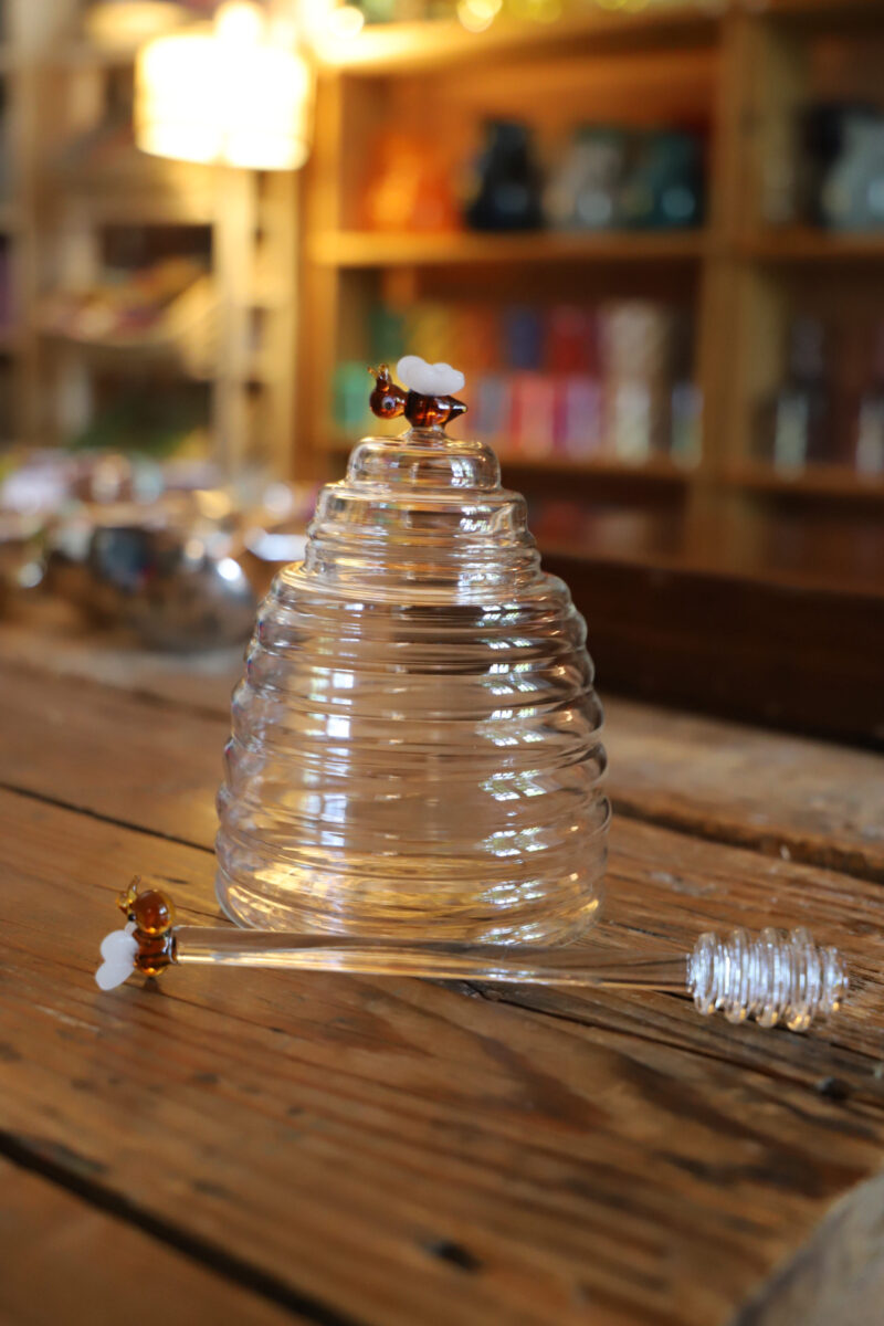 Tarro de miel cristal con abejas