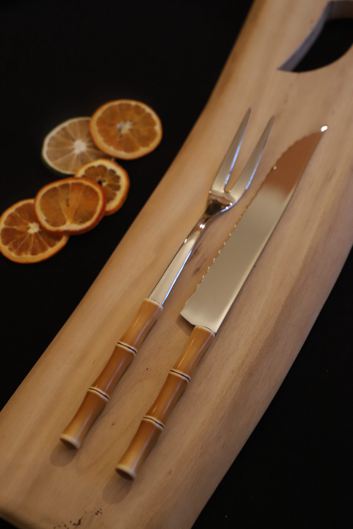 Cuchillo y Tenedor Trinchar Bambú