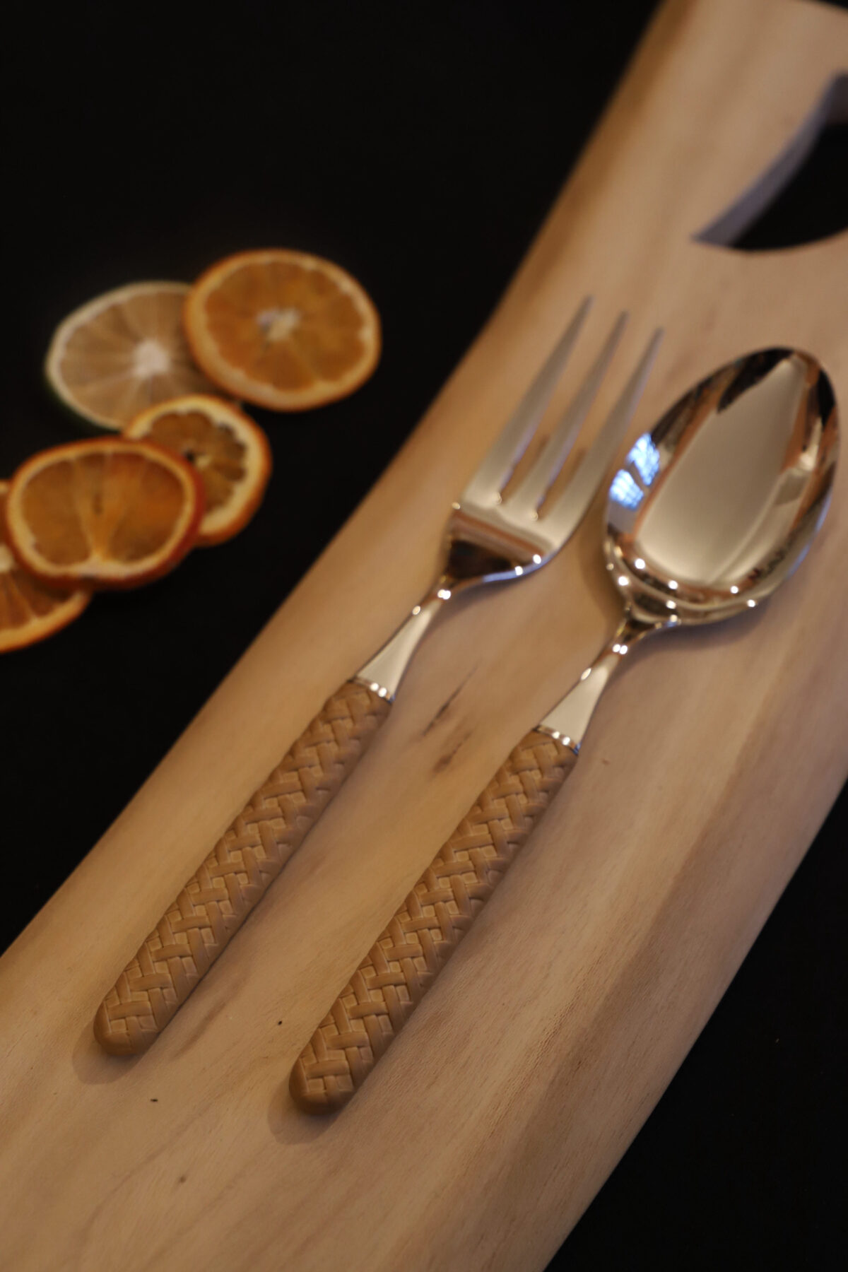 Tenedor y Cuchara de servir beige