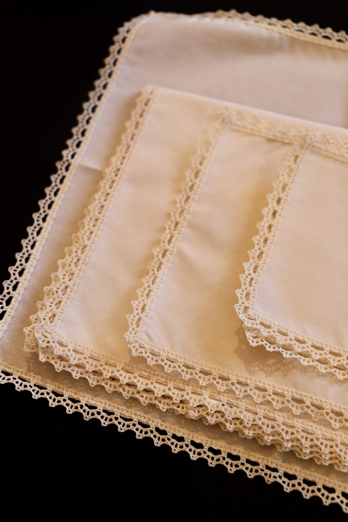 Cubre bandejas bolillo