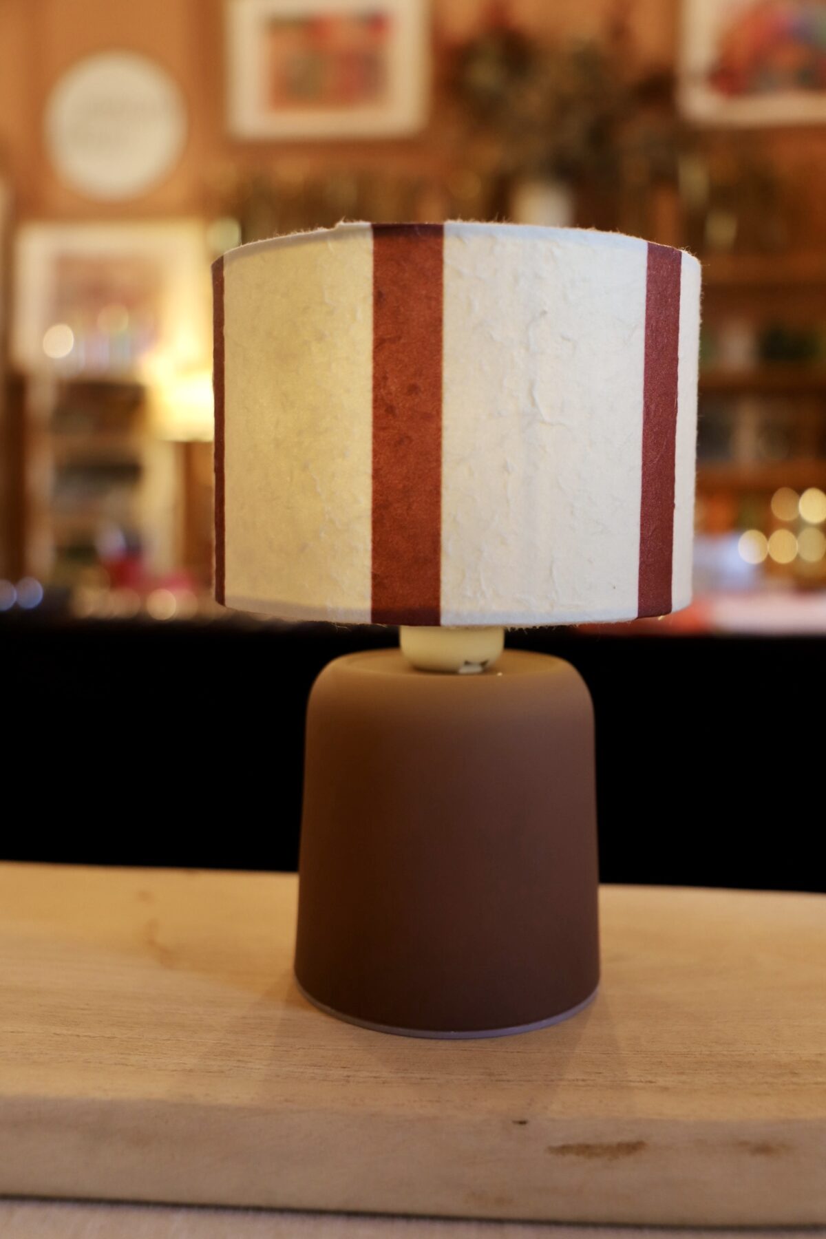 Lamparita inalámbrica borgoña